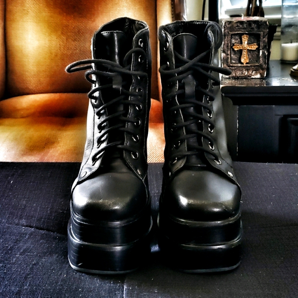 Jeffrey Campbell " Ballistic " Platform booties